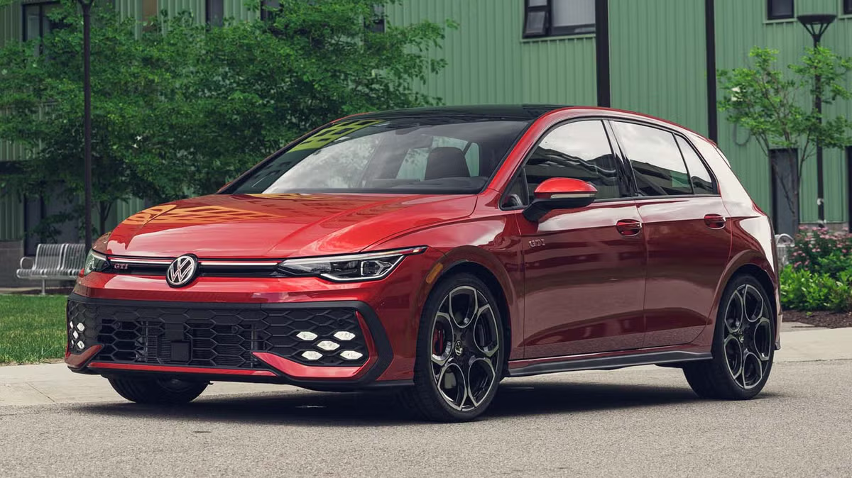 2025-volkswagen-golf-gti.png
